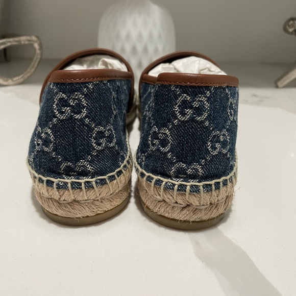 Gucci Denim Blue GG Espadrilles 39.5EU/9.5US- Pre-owned. - Picture 4 of 7